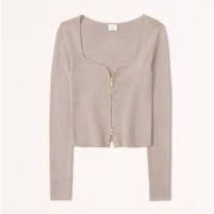 Abercrombie zip up notch neck slim top
